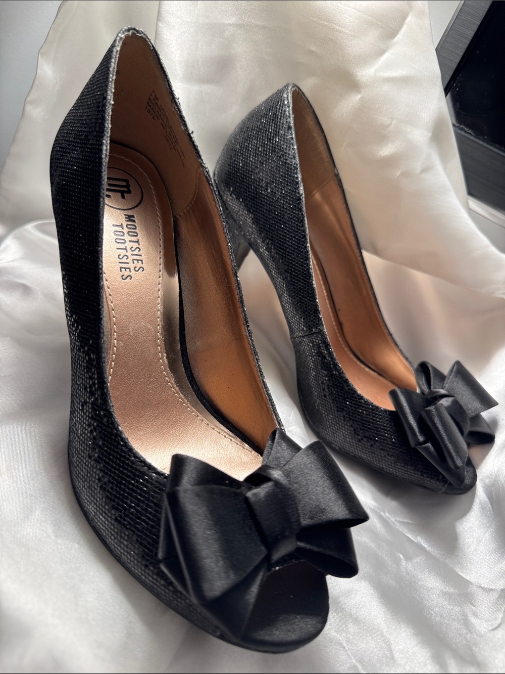 Women's Black Heels with Bow